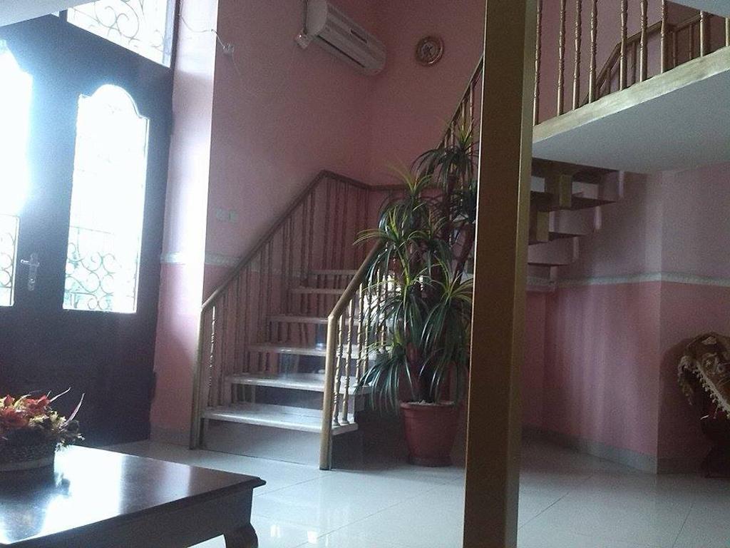 Hostel Georgia Кутаїсі Екстер'єр фото