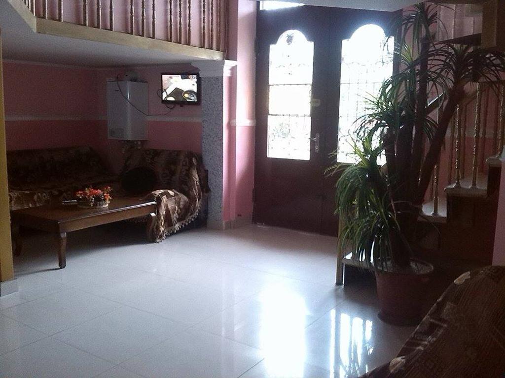 Hostel Georgia Кутаїсі Екстер'єр фото