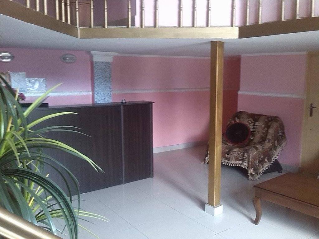 Hostel Georgia Кутаїсі Екстер'єр фото